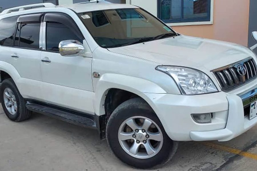 Toyota Landcruiser Prado (White Color)
